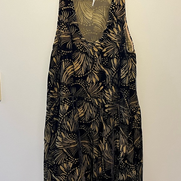 FREE PEOPLE ELLIE VELVET MINI DRESS SIZE MEDIUM BLACK/GOLD - Picture 11 of 15